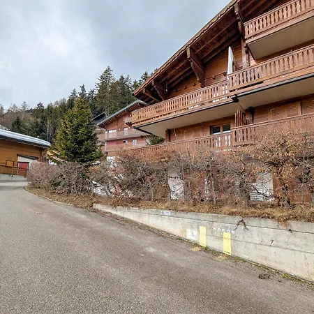 Centered Ski/swim Ap. W/ Private Yard & Fireplace Anzere